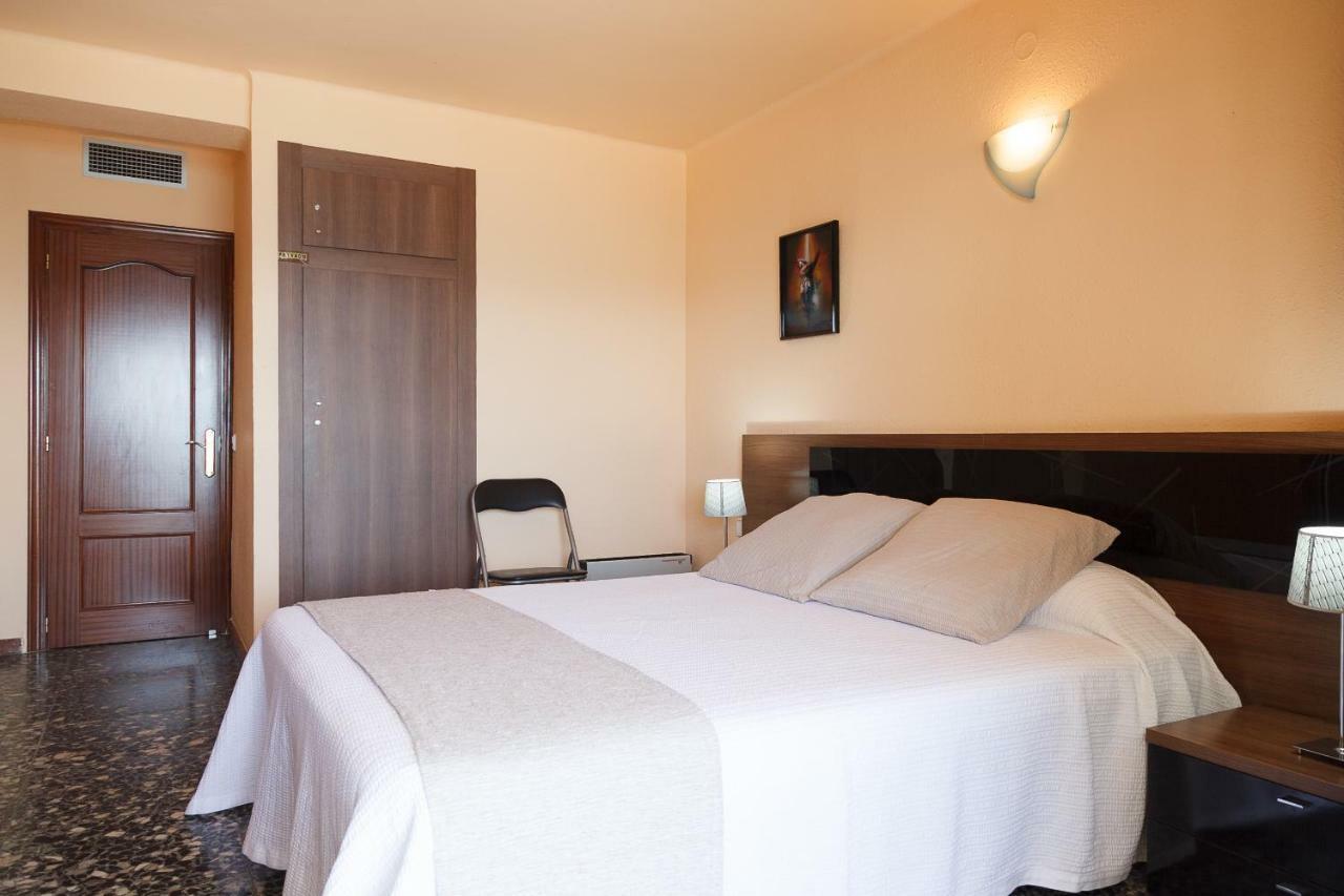 סאלו Uhc Acantilados Family Apartments מראה חיצוני תמונה