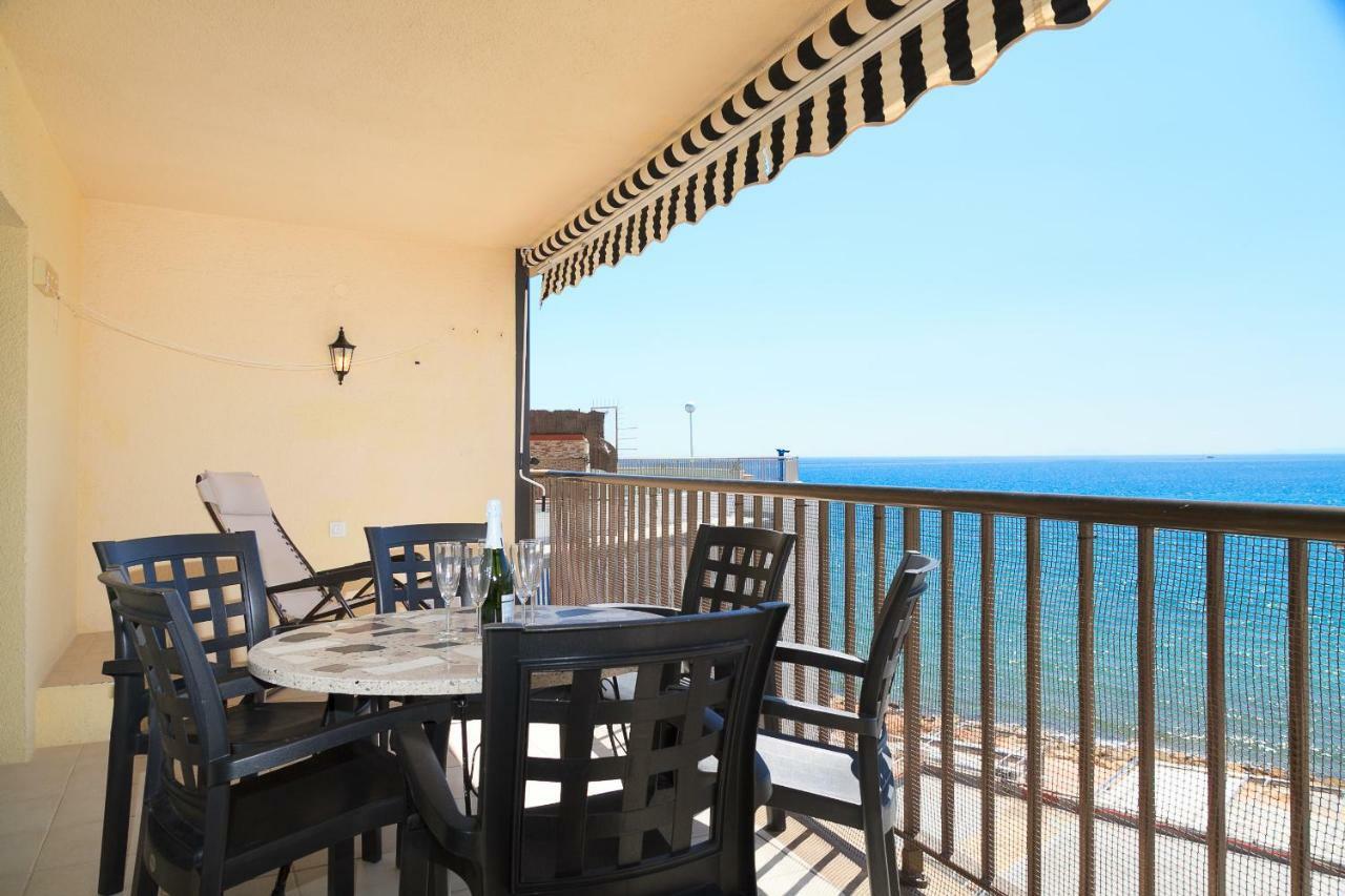 סאלו Uhc Acantilados Family Apartments מראה חיצוני תמונה
